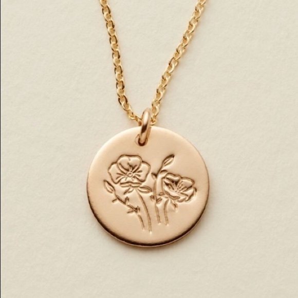 August Poppy Birth Flower Minimal Charm Necklace - Picture 4 of 12